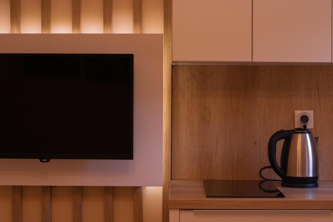 Luxury Studio Apartment โมสตาร์ ภายนอก รูปภาพ